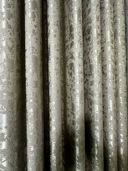 Продается зановески готовые