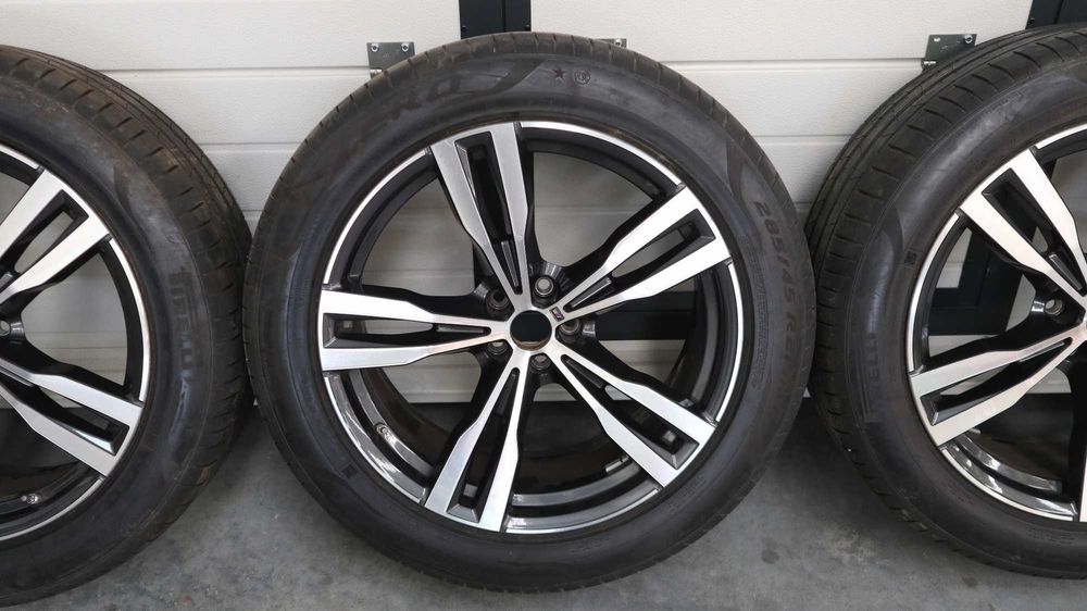 Джанти с летни гуми за БМВ Х7 BMW G07 21 цола
