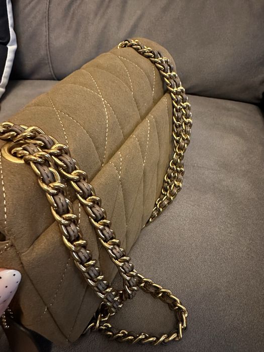 Чанта естествен велур и tommy hilfiger camera bag