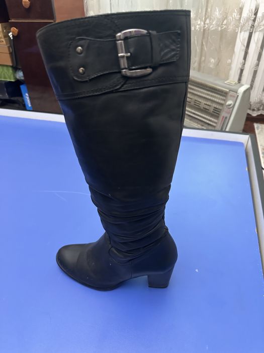 Сапожки чёрный натуральная кожа  женские размер 37 б/у