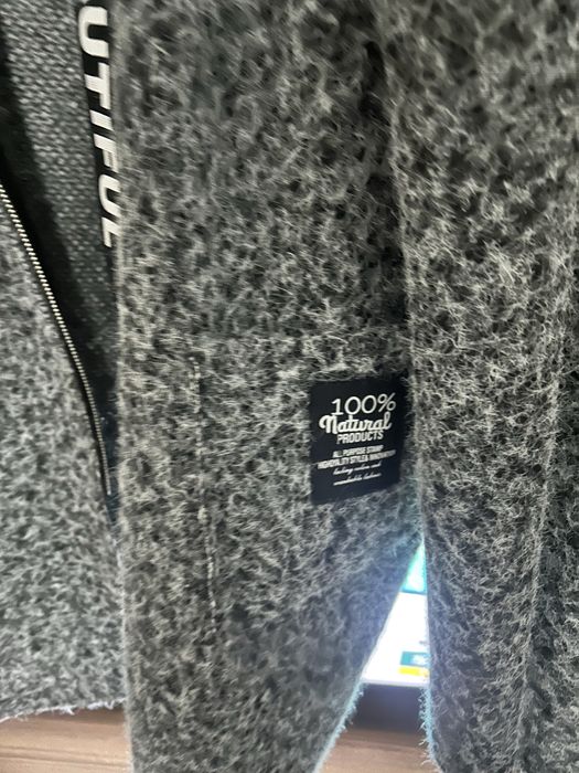 Продавам чисто ново палтенце 5 XL