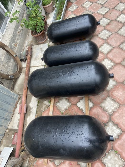 Газовые баллоны 4 штуки