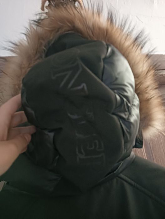Geaca Moncler urgent
