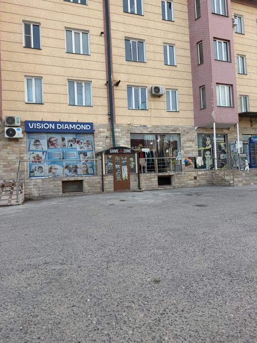 Magazin arendaga beriladi padval  ishxona помещение склад