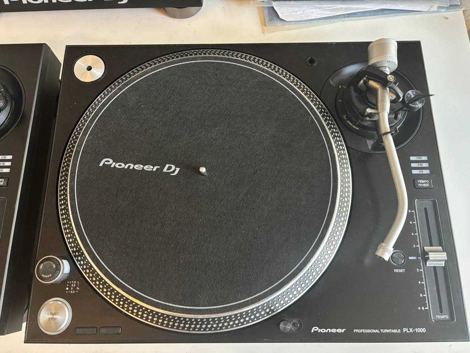 Pioneer PLX-1000 / Technics 1210 (pair)