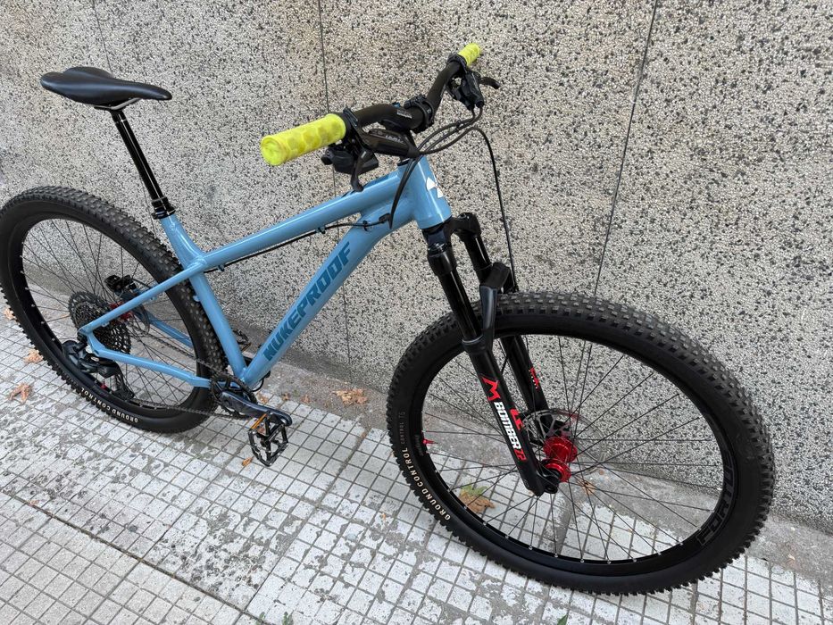 Nukeproof Scout Al 29''/Sram GX Eagle AXS/Marzocchi Bomber Z2/Hope