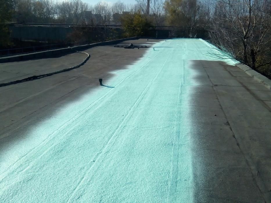 izolatii spuma poliuretanica