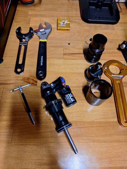 Service biciclete /furci/shock uri