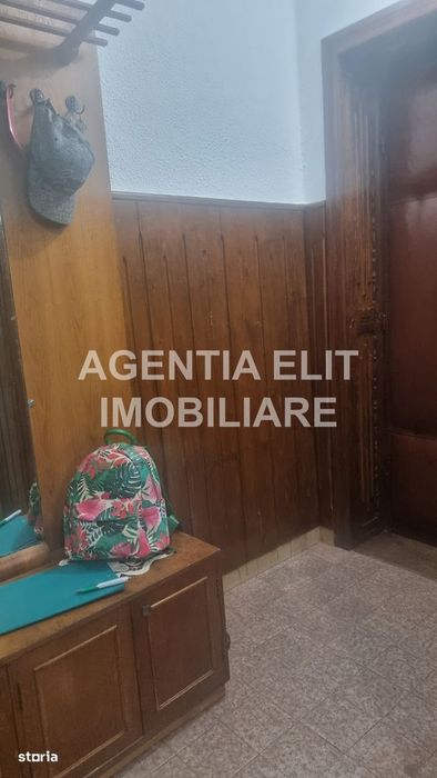 Apartament 2 camere, zona Scolii nr 7, 54 mp, decomandat