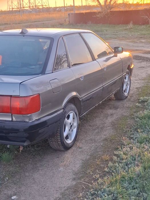 Audi 80 b3 1.8 karb