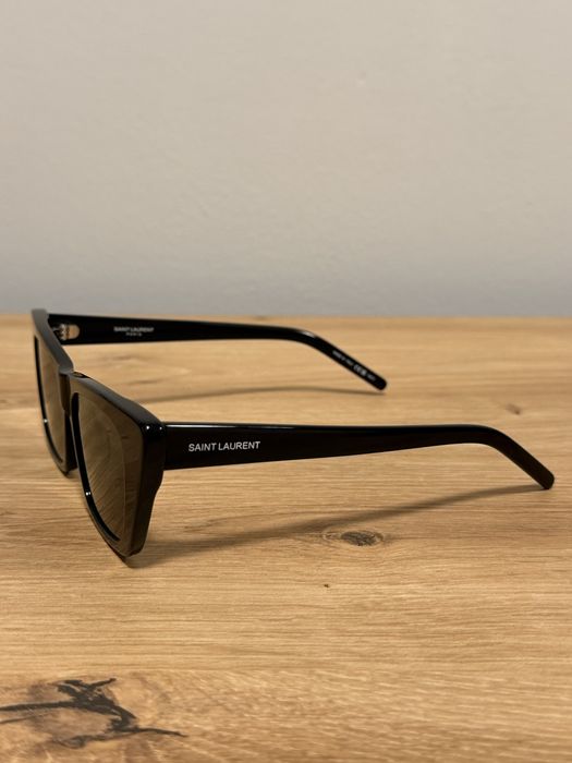 Дамски очила Saint Laurent.
