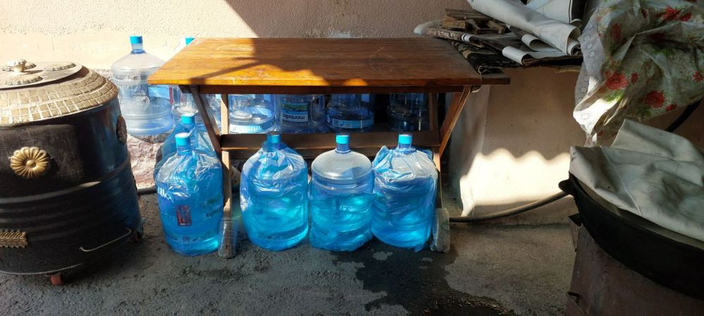 Тахтали стол стуль скамейкаси сотилади.