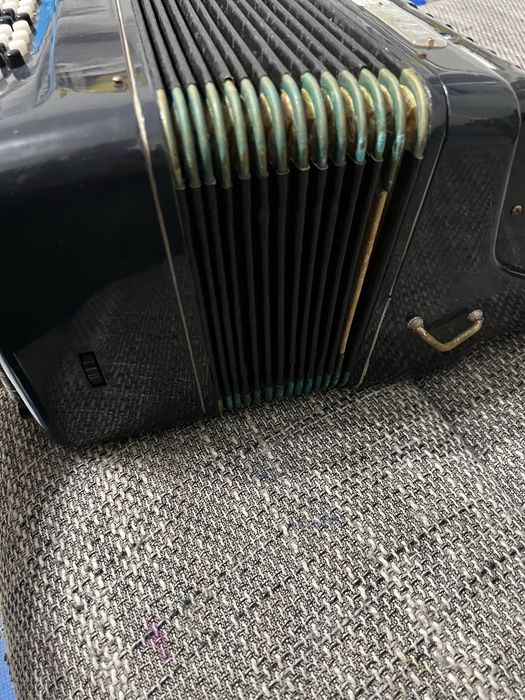 Acordeon TYAA pentru  copii  in stare buna