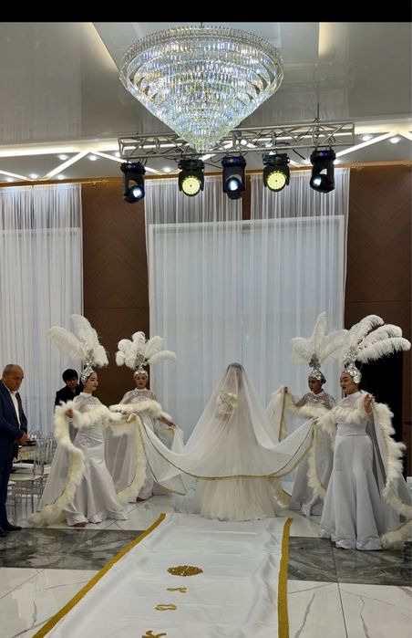 Танцевальный костюм