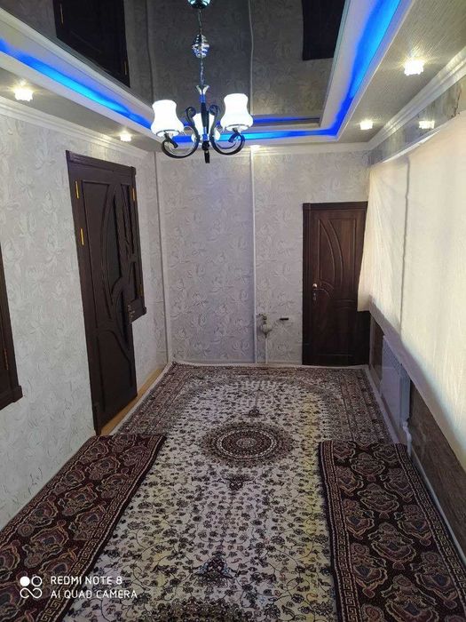 Квартира сотилади. Буюмлари билан сотилади. Нахт пулга келишамиз.