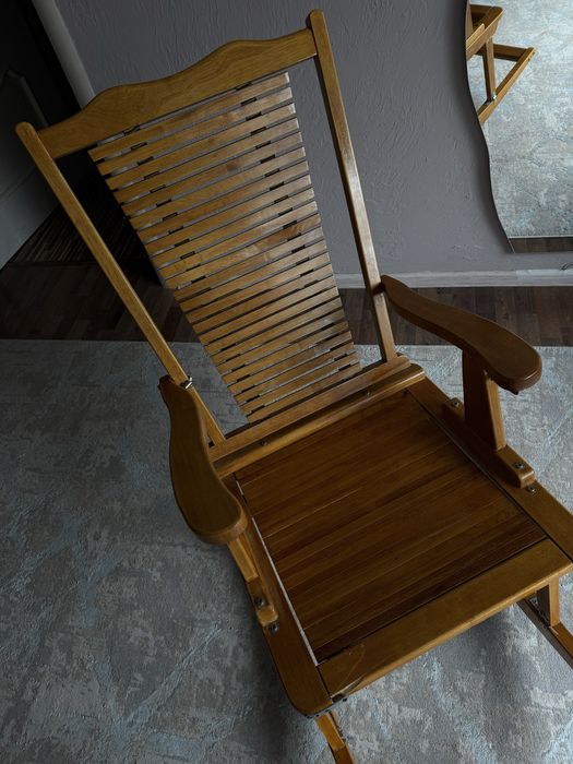 Продаю кресло качалку