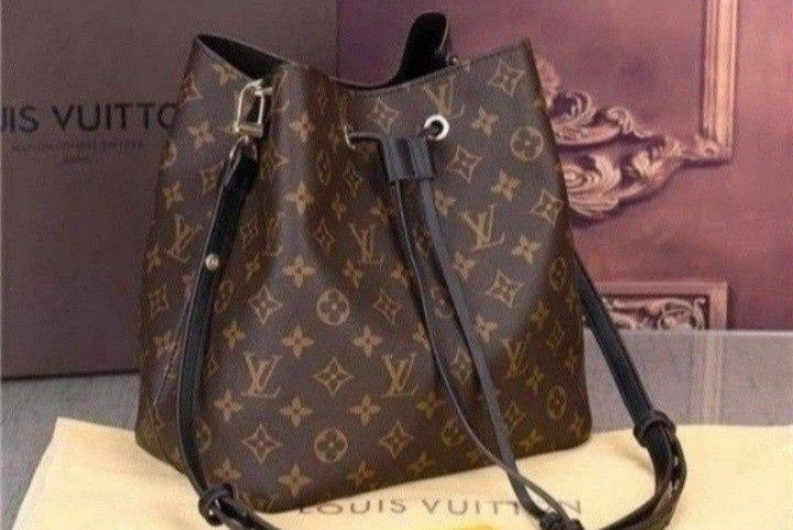 Geanta dama import France, new model, saculet, etichetă