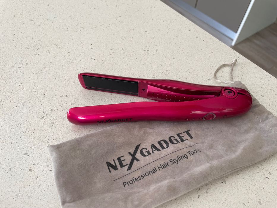 Безкабелна мини преса за коса