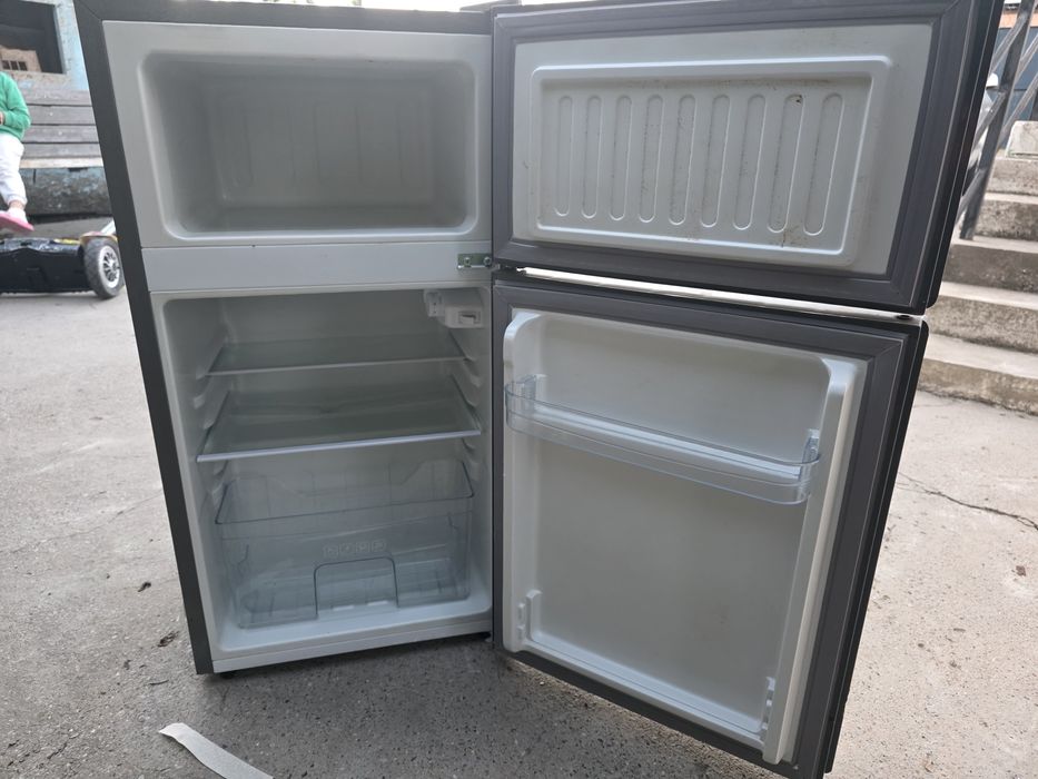 Холодильник маленький