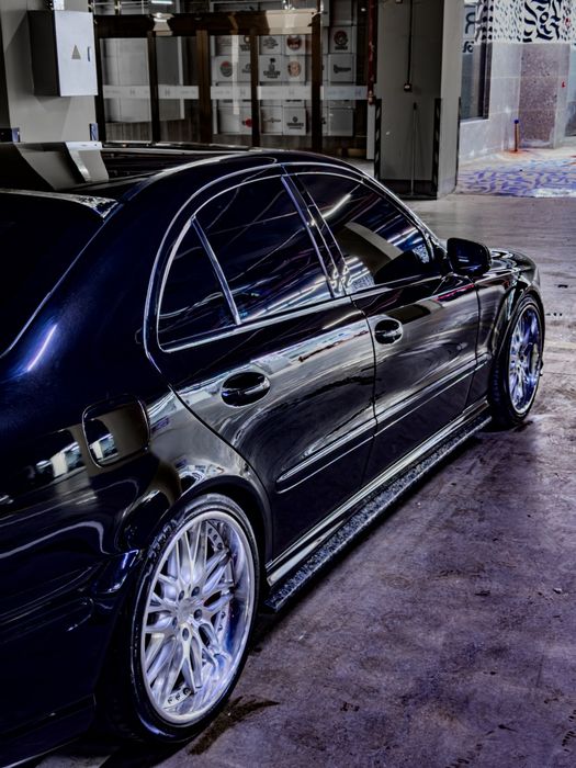 W211 E500 AMG Black Edition