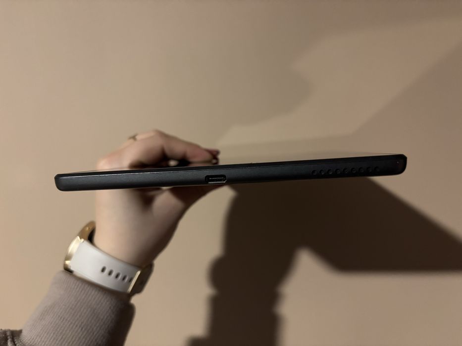 Lenovo tab M10 FHD plus
