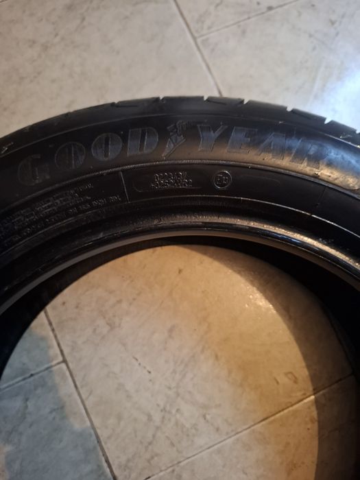 2 Летни гуми Goodyear 195/55/16 ДОТ22 8мм
