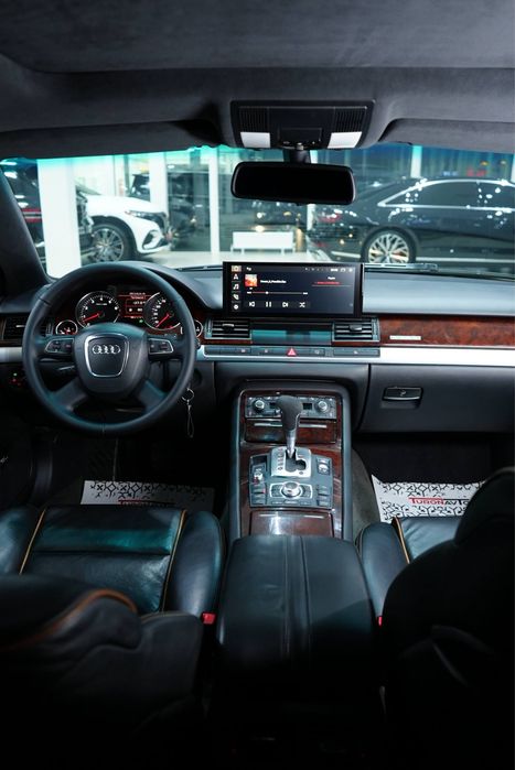 Audi A8 W12 Quattro