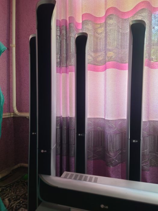 LG kino teater sotiladi. Xolati ideal.