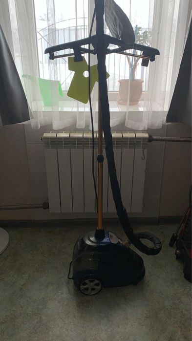 Продам отпариватель в очень хорошем состоянии