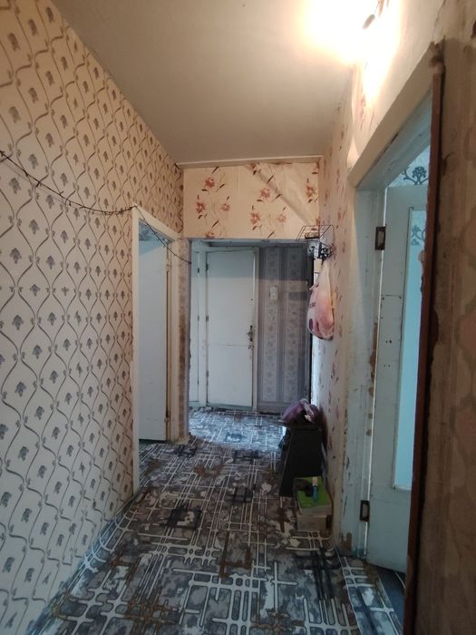 Kvartira sotiladi 2-3 xona