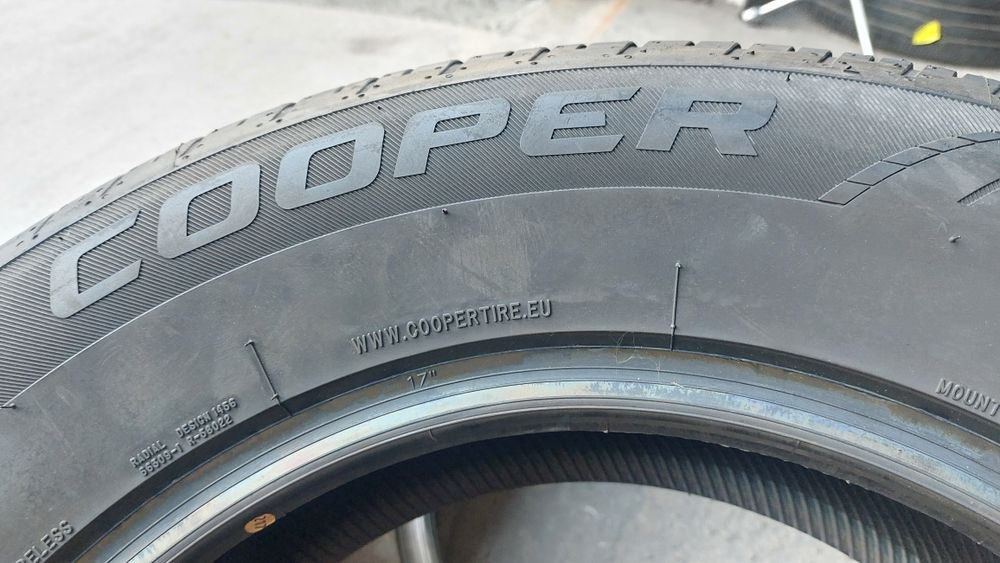 Нови гуми 225/65/17 Cooper Zeon 2 броя