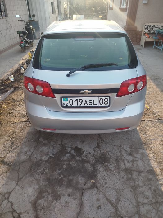 Шевролет лакести