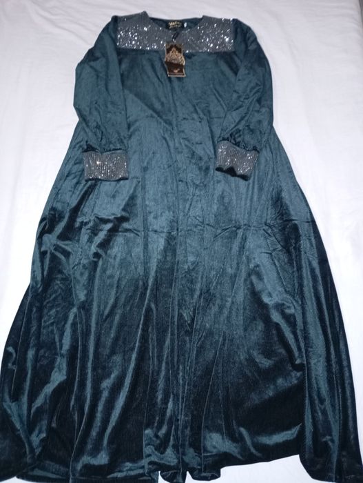 Kiyimlar toza butbutun