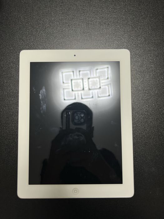 Продаю iPad-планшет