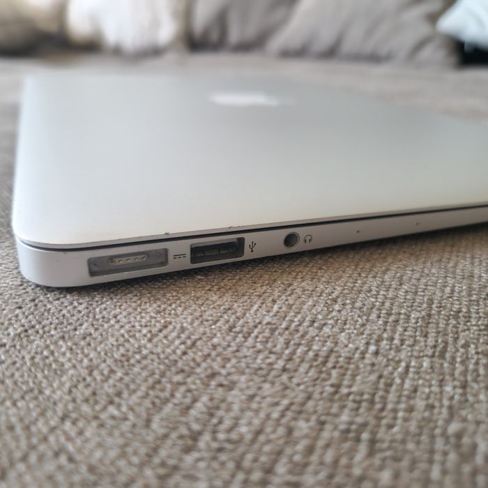 Apple MacBook Air