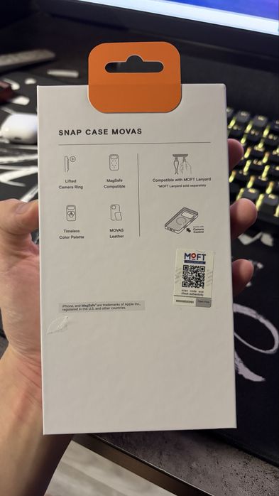 Чехол MOFT на iPhone 17 (серый) новый
