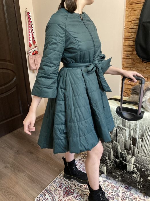 Модное молодежное пальто-плащ