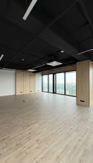 Сдается офис на Ташкент Сити, метро Дружбы Народов, 585 м²