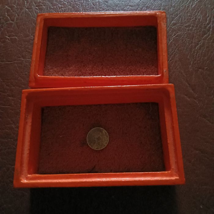 Шкатулка для украшений