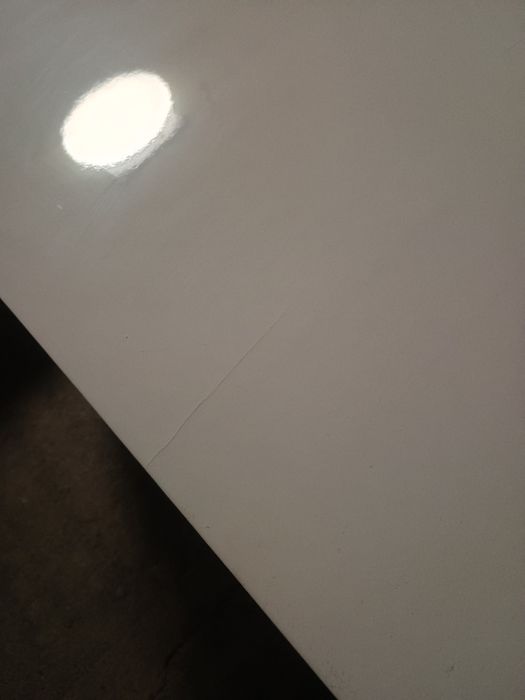 Дамска тоалетка с гланцово покритие