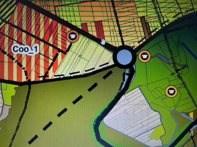 Парцел 5500 кв.м. с ПУП, лице на главен път,  Аксаково- 6 евро/ кв.м.