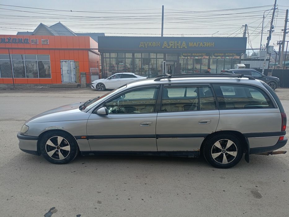 Продам Опель Омега универсал автомат