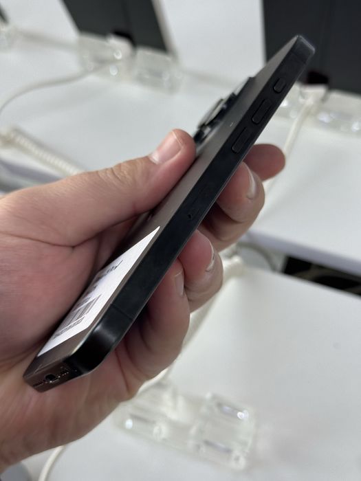 Айфон 15про 256гб 82%