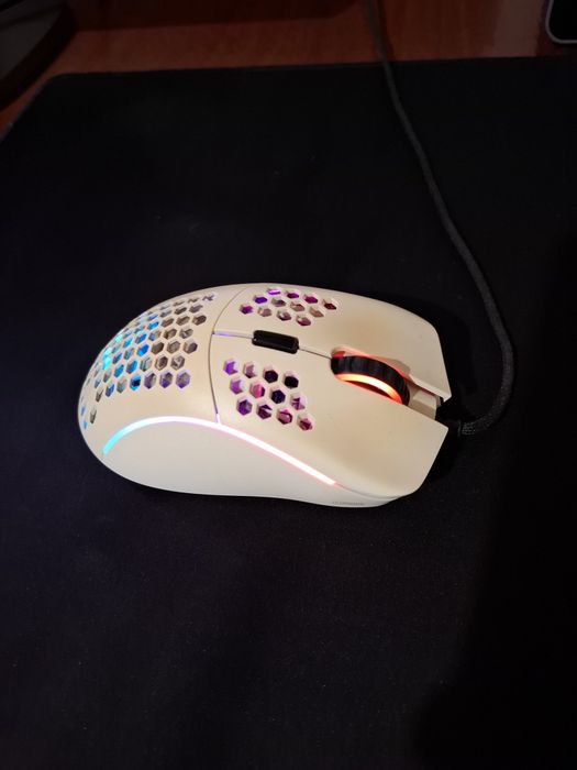 Glorious Model D (Matte White)