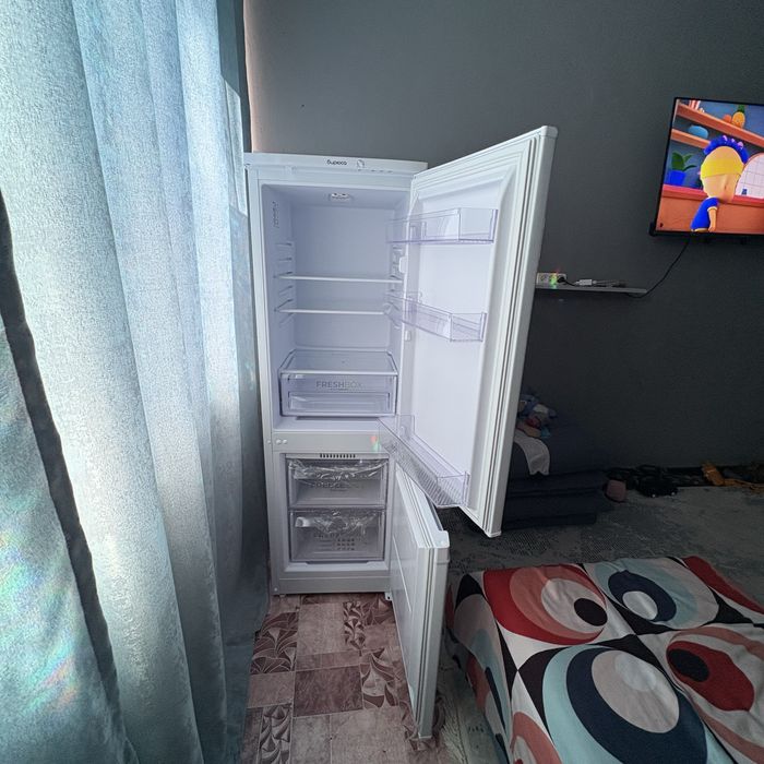 Продам холодильник новый