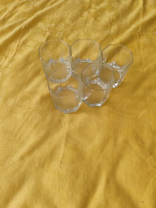 Ретро чашки за алкохол