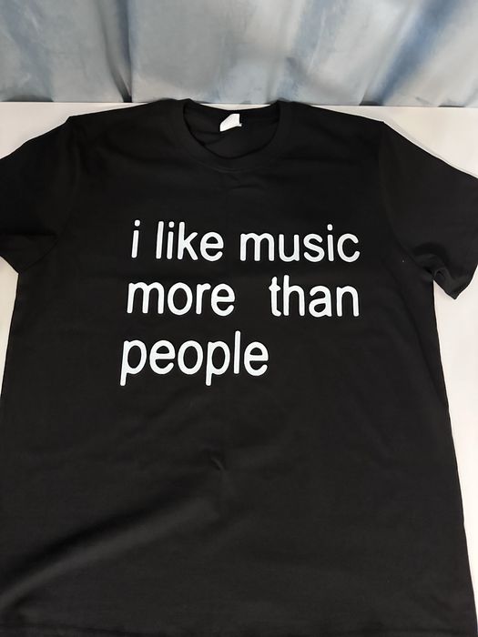 Футболки с принтами