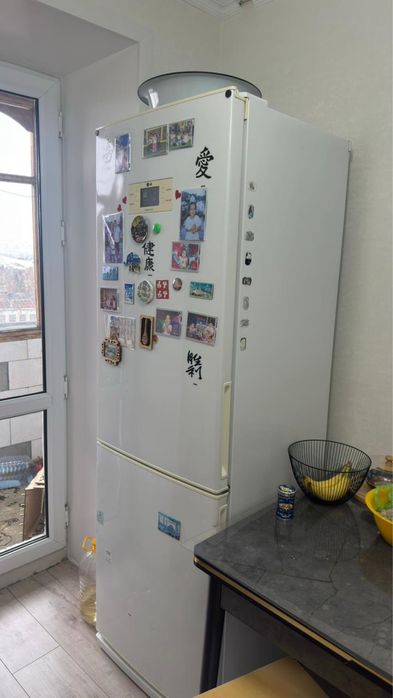 Продам холодильник