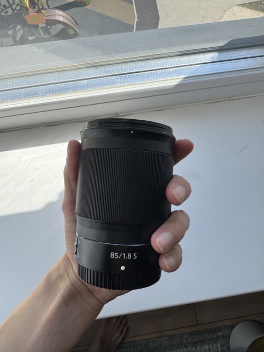 Nikkor 85 mm f 1.8