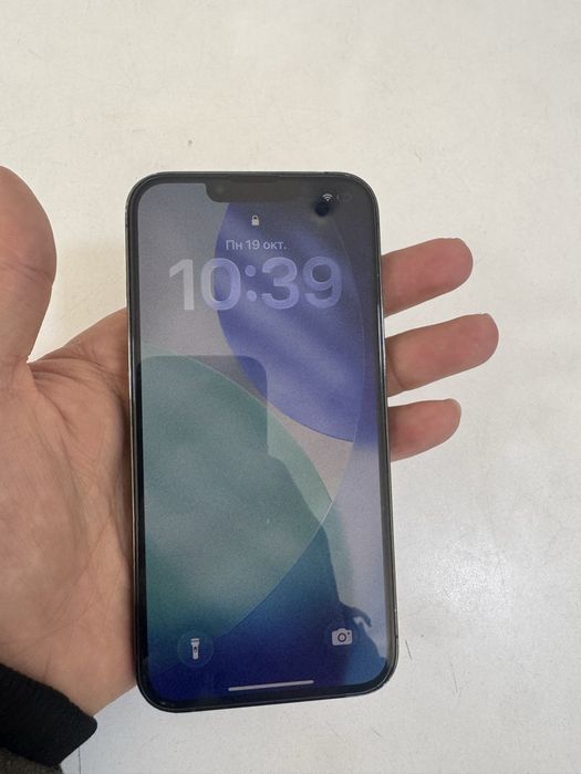 Iphone 13 pro в хорошем состоений
